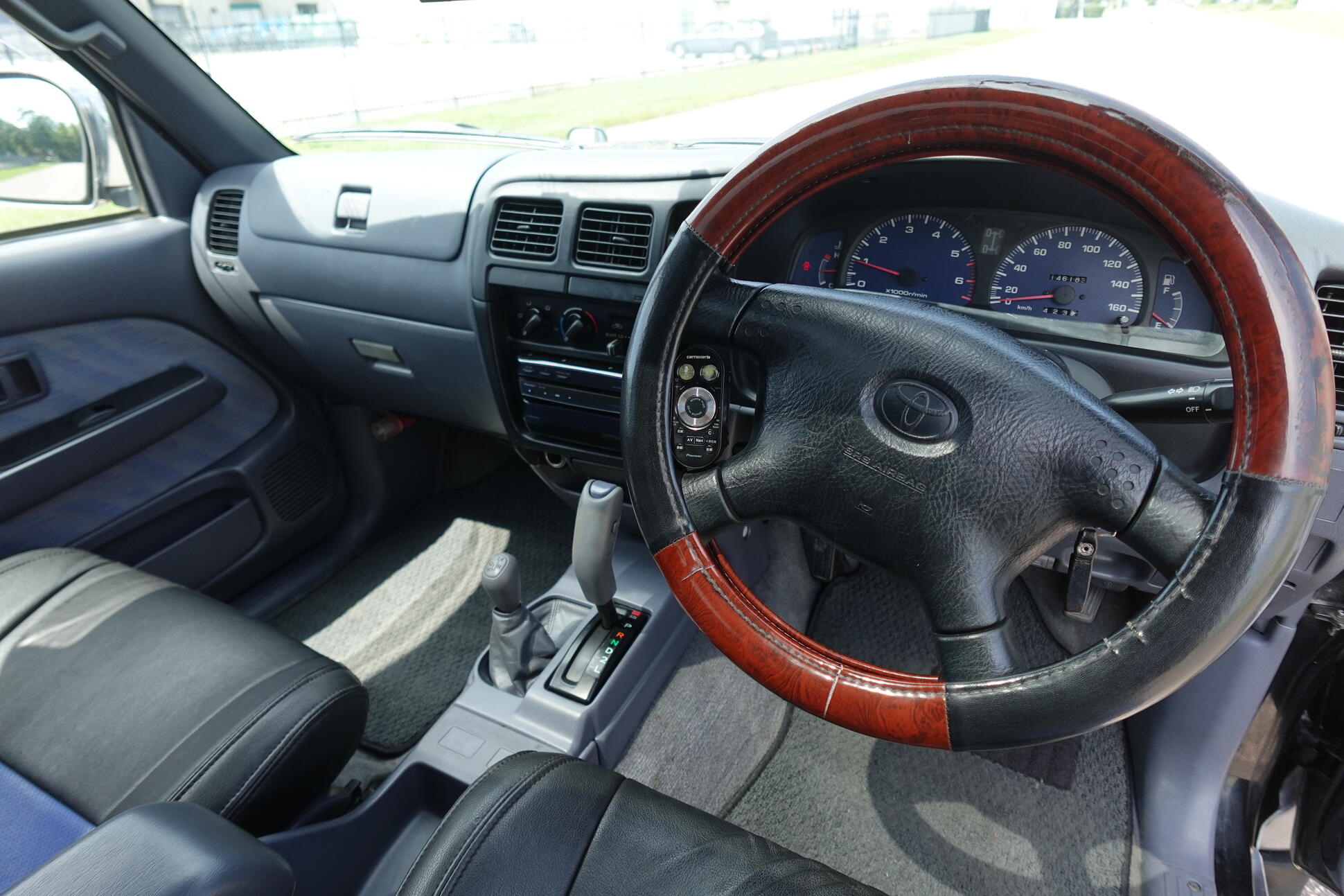 For Sale 2000 Toyota Hilux Sport Pick up 4D 4WD Double Cab
