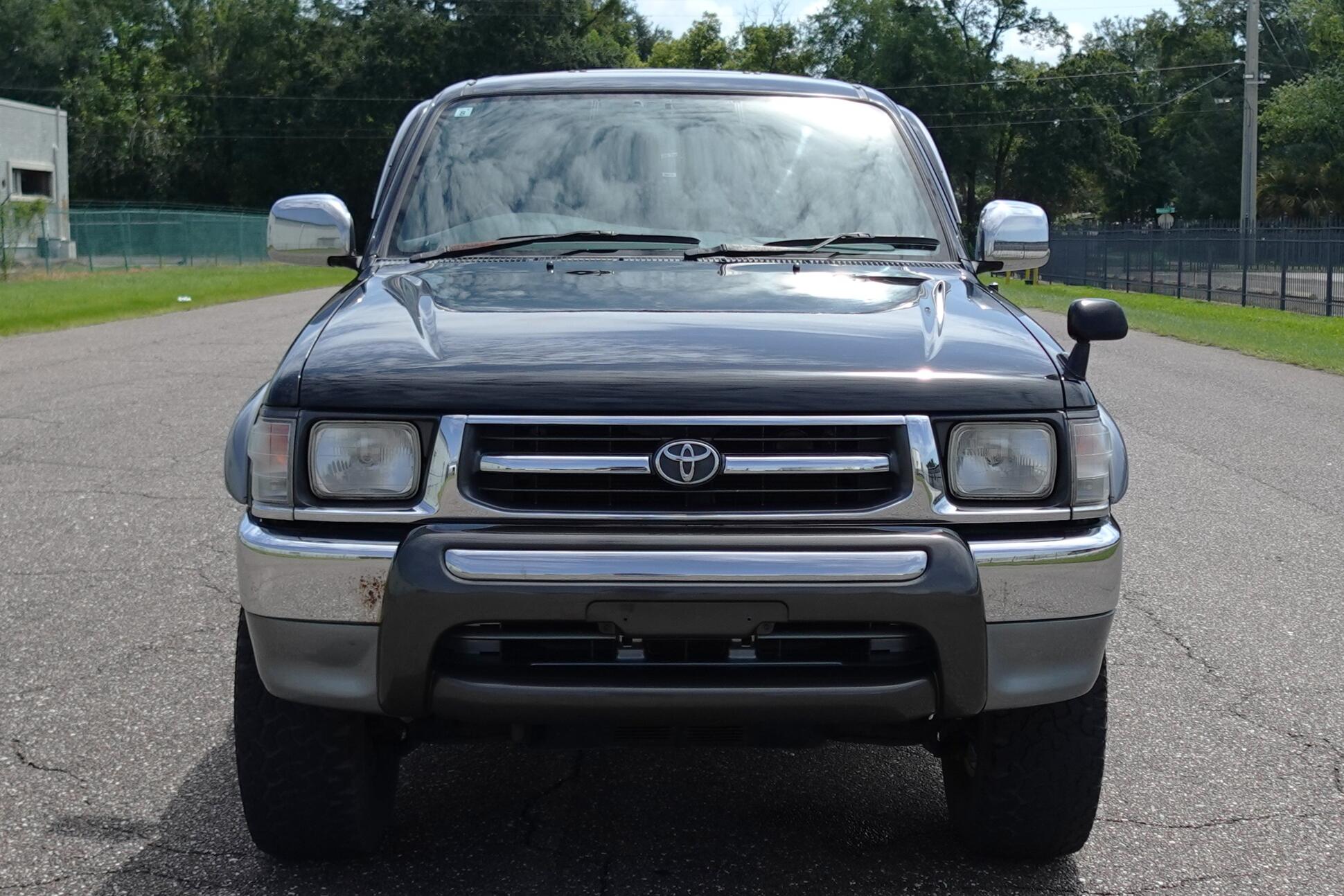 For Sale 2000 Toyota Hilux Sport Pick up 4D 4WD Double Cab